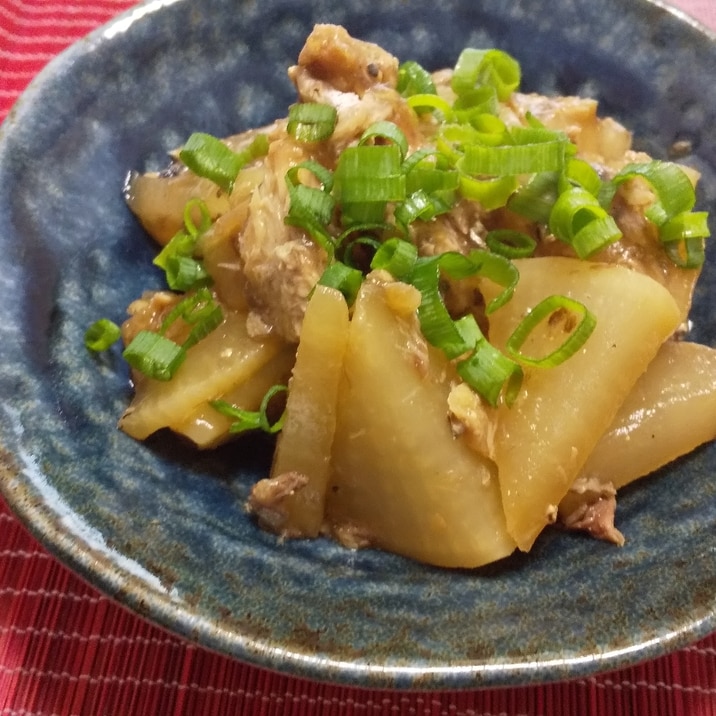 ダイエットレシピ！サバ缶と大根の煮物